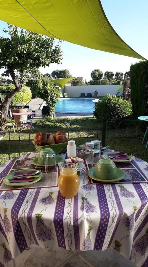 Hotel Font De Lauro Saumane-de-Vaucluse Εξωτερικό φωτογραφία