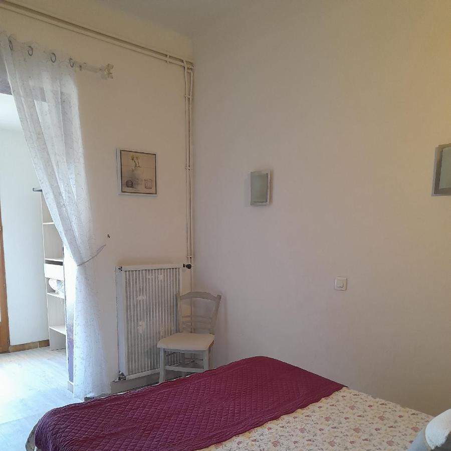 Hotel Font De Lauro Saumane-de-Vaucluse Εξωτερικό φωτογραφία