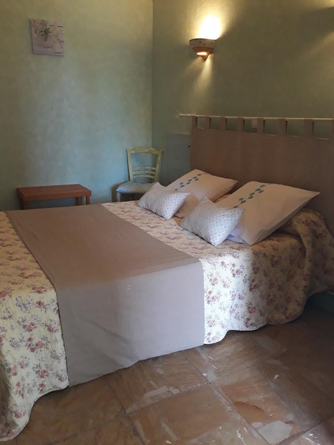 Hotel Font De Lauro Saumane-de-Vaucluse Εξωτερικό φωτογραφία