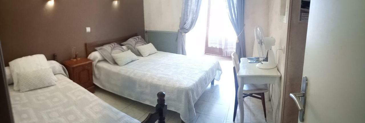 Hotel Font De Lauro Saumane-de-Vaucluse Εξωτερικό φωτογραφία