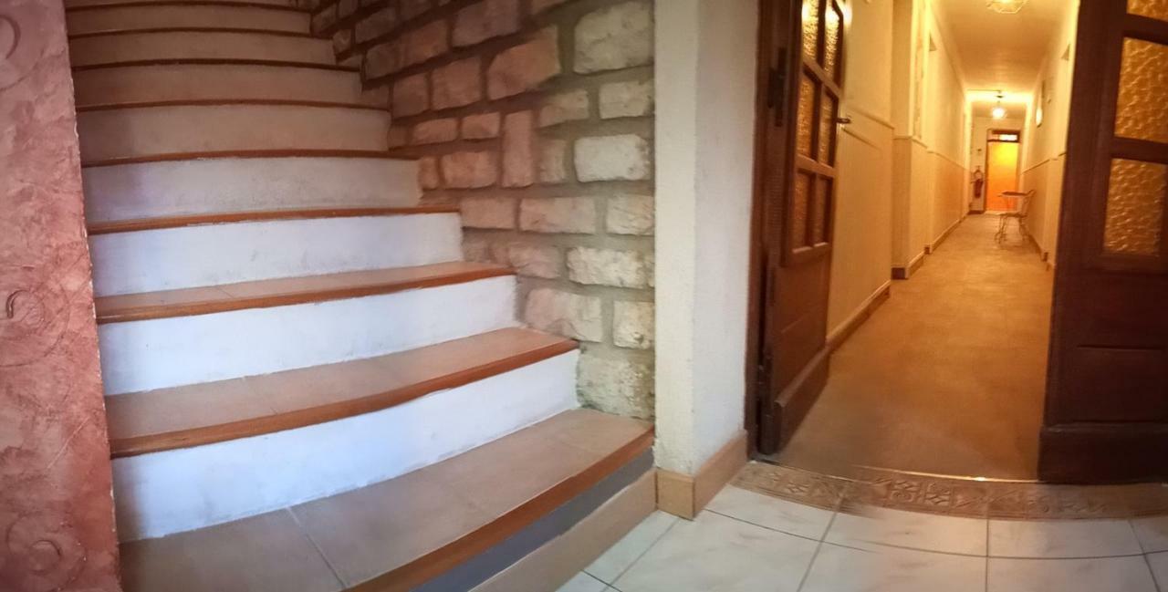 Hotel Font De Lauro Saumane-de-Vaucluse Εξωτερικό φωτογραφία